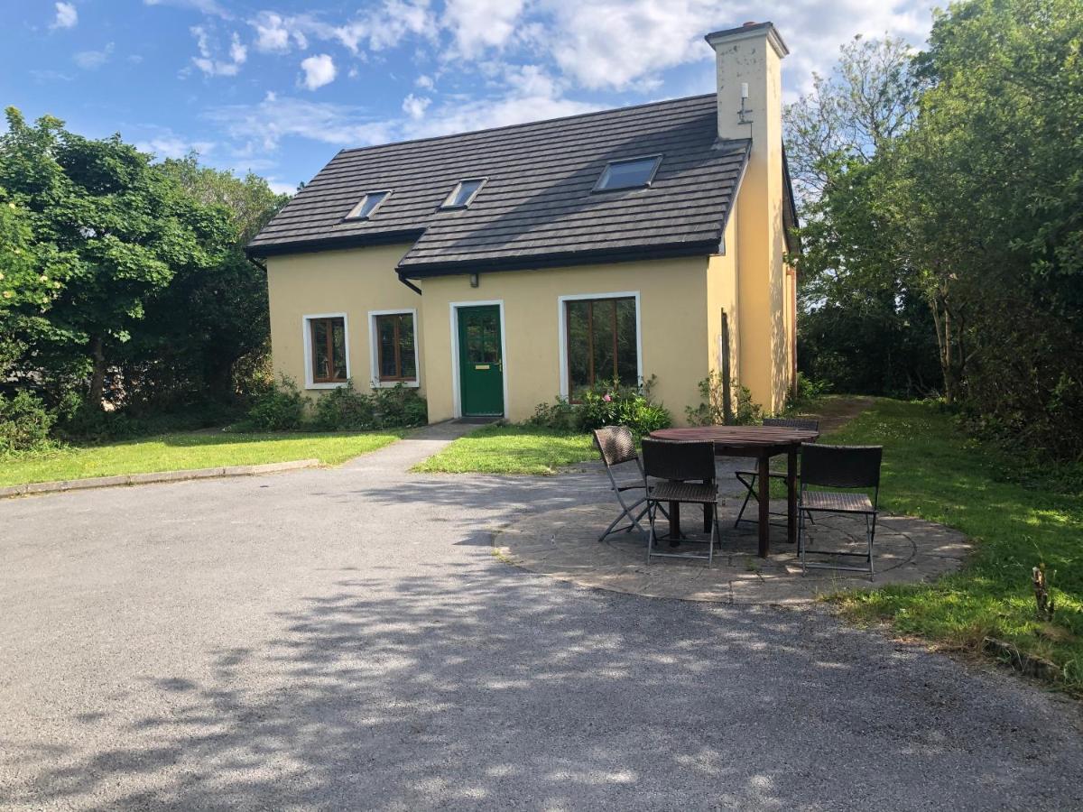 Letterfrack Farm Lodge House In Letterfrack Village Connemara Exterior foto