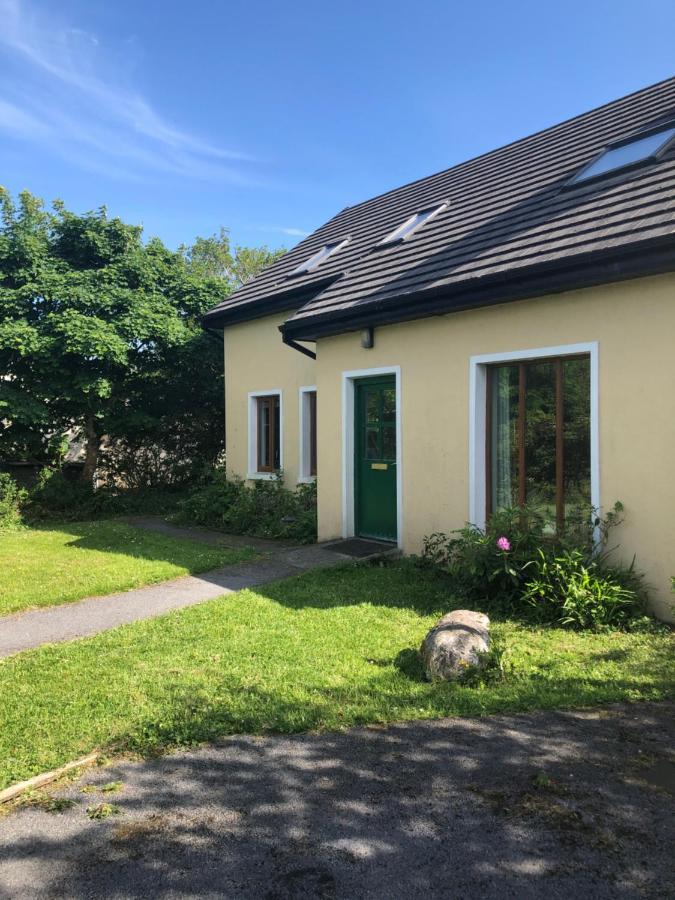 Letterfrack Farm Lodge House In Letterfrack Village Connemara Exterior foto